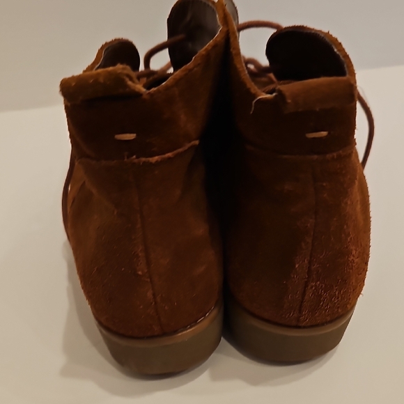 Ralph Lauren Malva Women's Brown Lace-Up Boots Size 7B - Picture 4 of 9